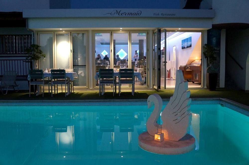 Neptune Hotel Apartments Paphos Coral Bay Exterior foto