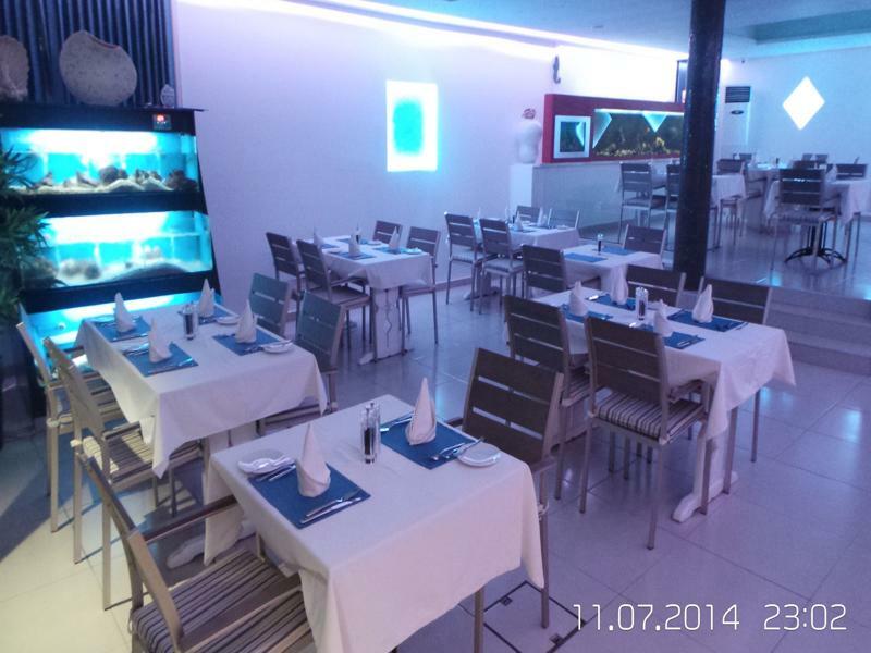 Neptune Hotel Apartments Paphos Coral Bay Exterior foto